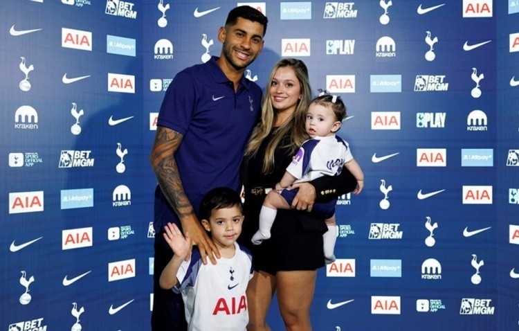 现在我们可, 结在一起, 先是被任命 现在我们可, 结在一起, 先是被任命