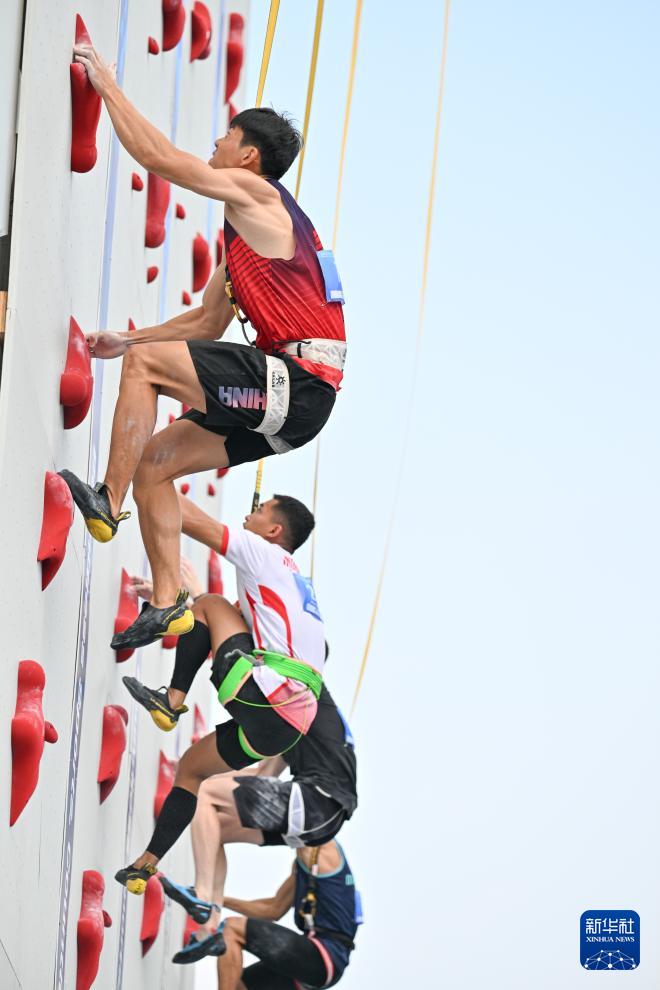 img, 新华社记者