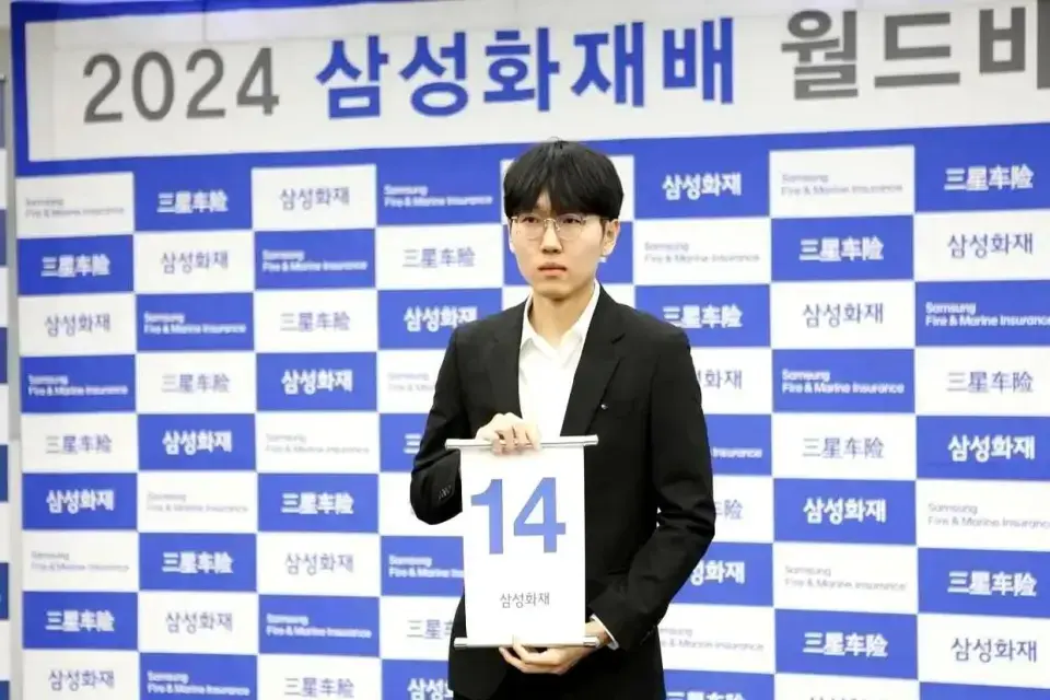 中国队这边, 位世界冠军 中国队这边, 位世界冠军