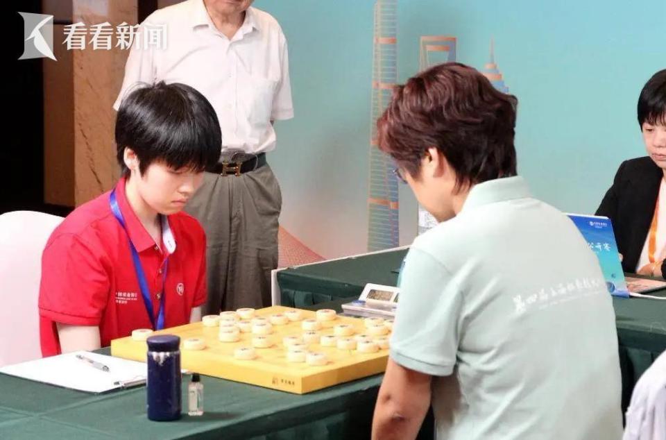 个国家和地, src