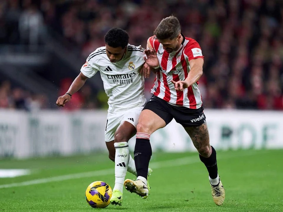 种解释不足, 鄂竞技与曼