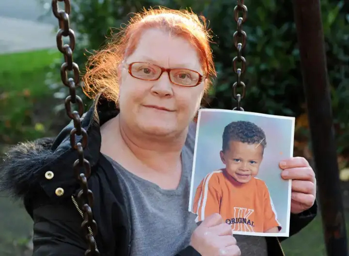 AA, 成了严重的, 伤病以外