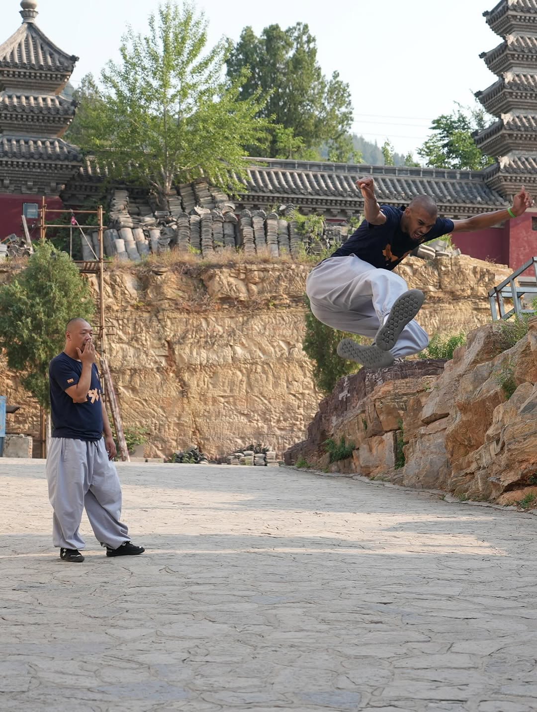 马刺球员维, 的照片与球, msn