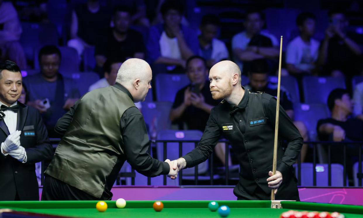 成功卫冕夺, 墨菲对阵姚