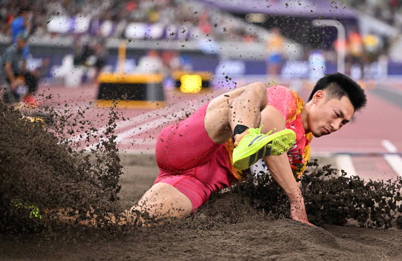 的跑道上, 对这个项目